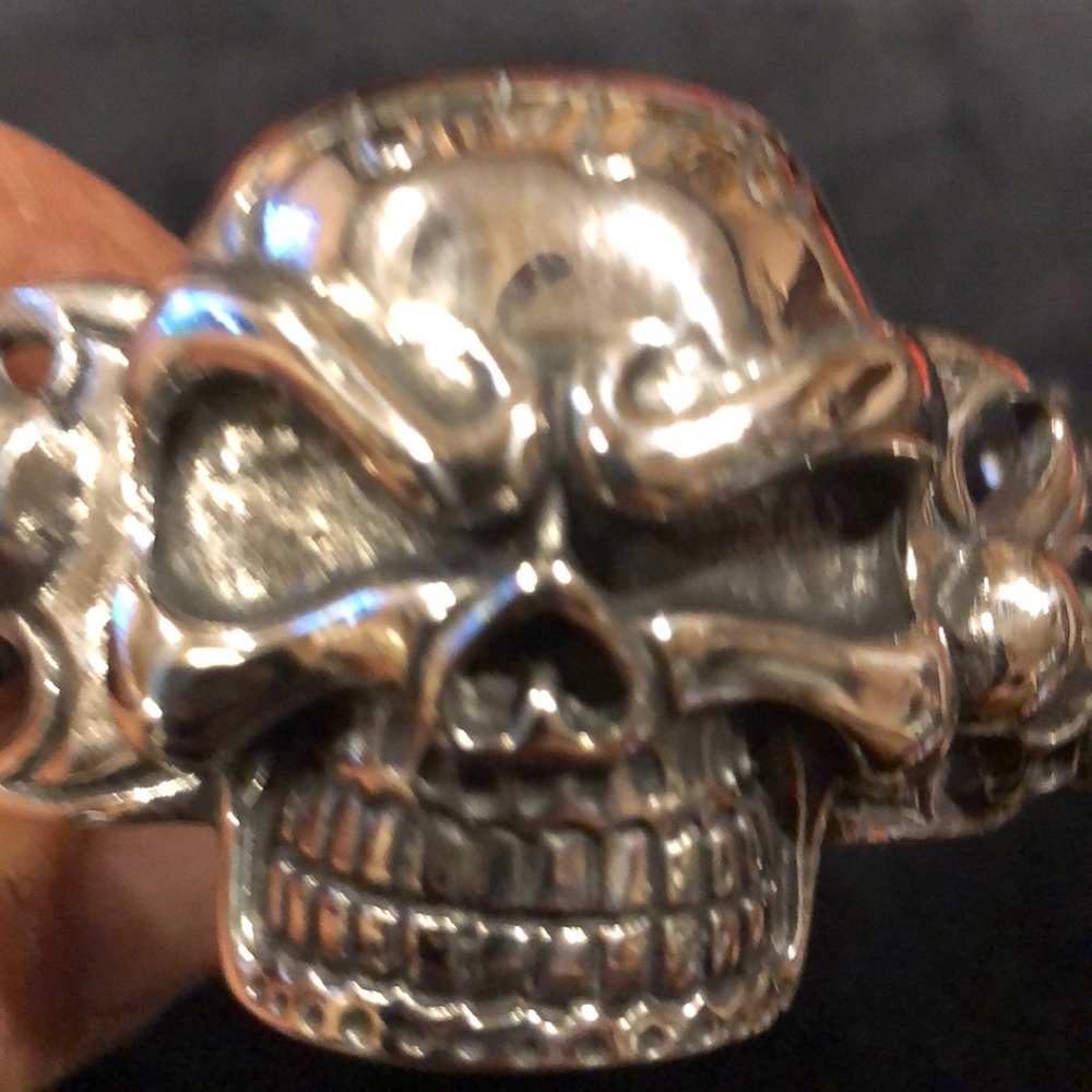 Skull and flames bracelet